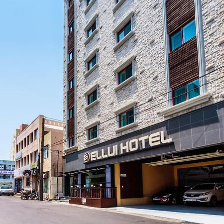 Ellui Hotel Чеджу Екстериор снимка