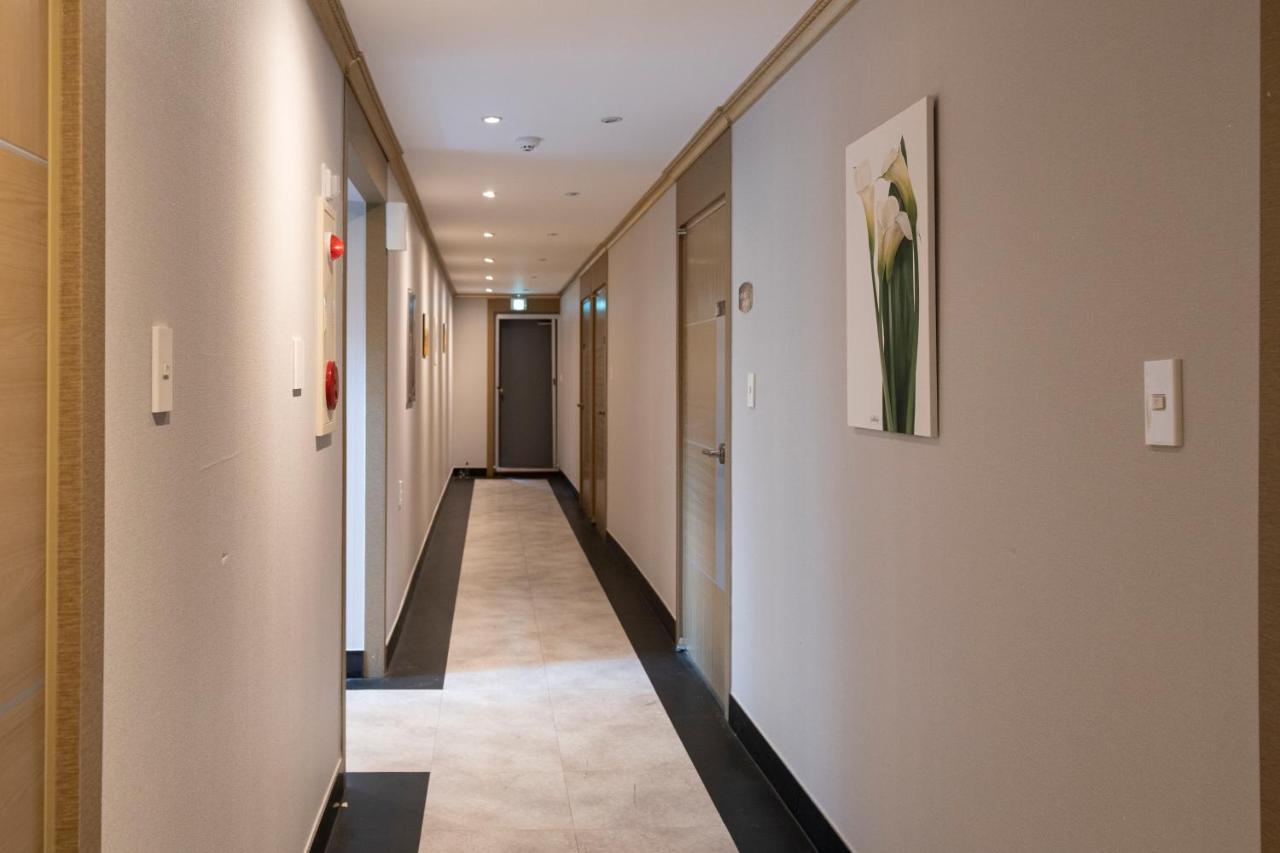 Ellui Hotel Чеджу Екстериор снимка