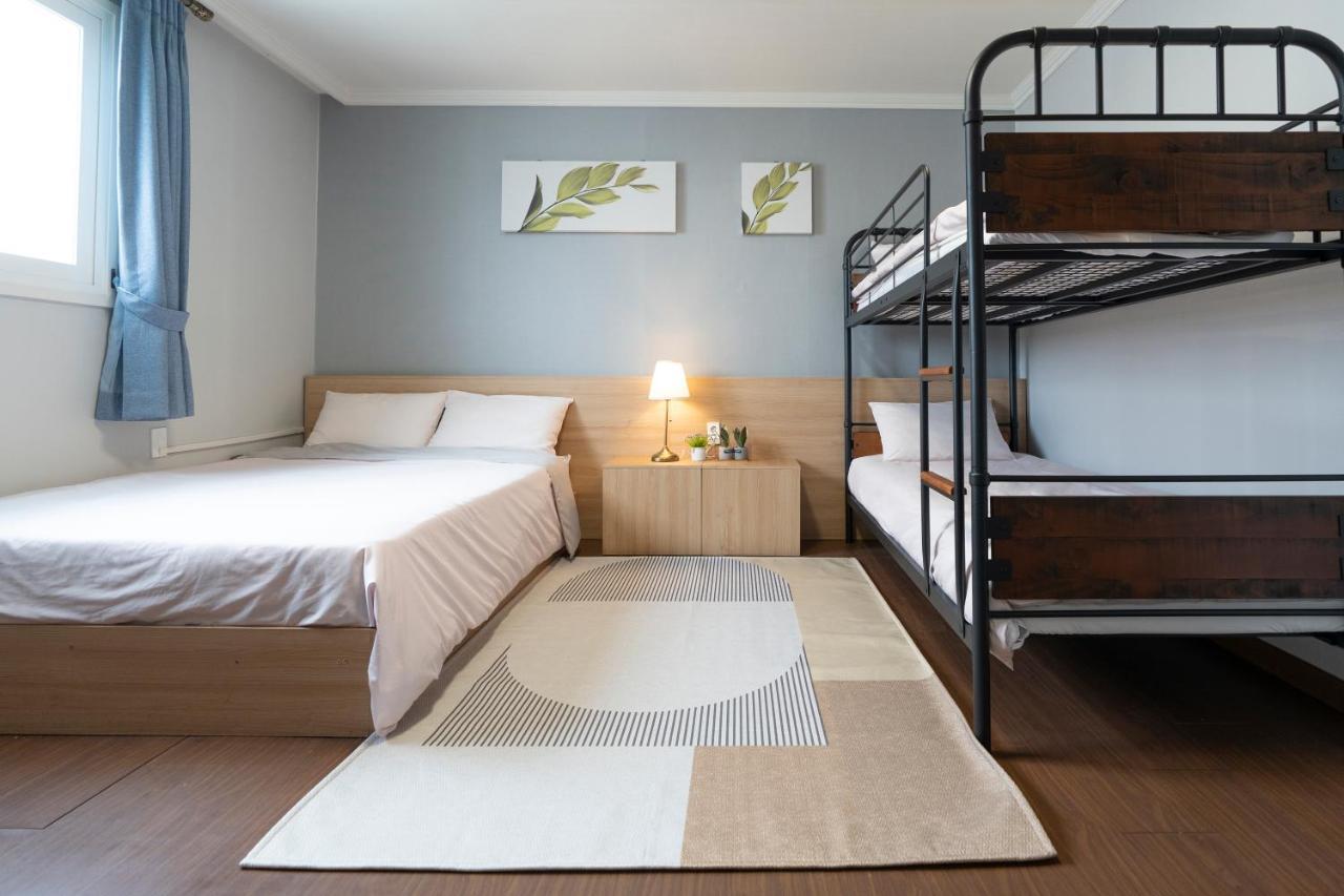 Ellui Hotel Чеджу Екстериор снимка