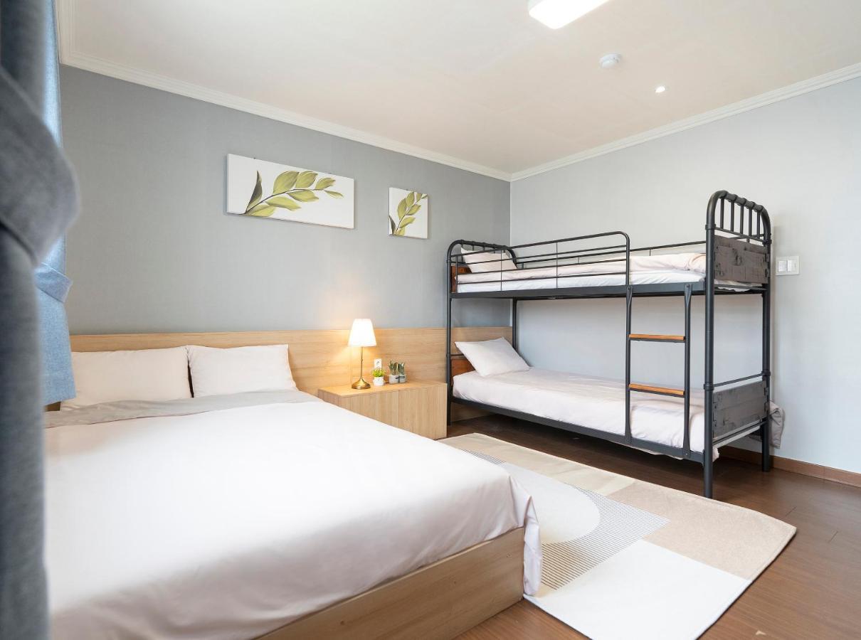 Ellui Hotel Чеджу Екстериор снимка